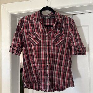 Vintage pink and black Harley Davidson button-up shirt with embroidered detailin